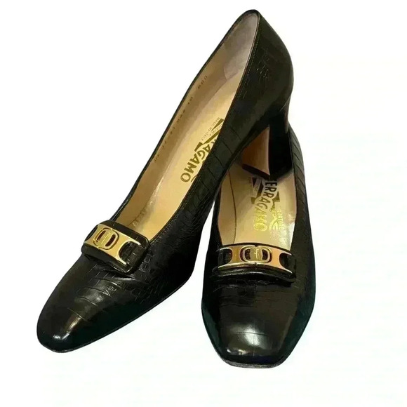Salvatore Ferragamo Womens 10 heels Black Leather Croc Emboss Shoes gold buckle - Picture 1 of 13